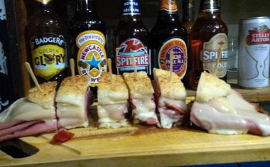 Imagem de destaque para Bar Empório Laura Aguiar