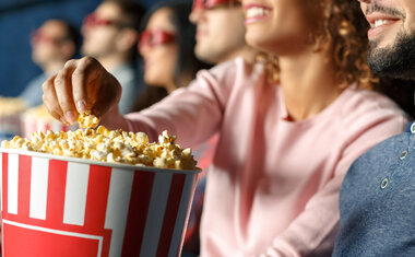 Imagem de destaque para Descontos imperdíveis e ingressos a R$ 10: veja as promoções da Black Friday 2022 nos cinemas de São Paulo!