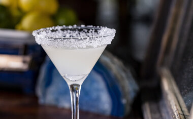 Imagem de destaque para 17 lugares para tomar deliciosas Margaritas em São Paulo