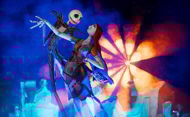 Imagem de destaque para Saiba tudo sobre a exposição imersiva 'O Estranho Mundo de Jack de Tim Burton - Caminho de Luzes', em cartaz em São Paulo