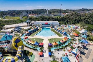Promoções e descontos: Em maio, sua mãe entra de graça no Wet’n Wild e ainda ganha sorvete; saiba como!