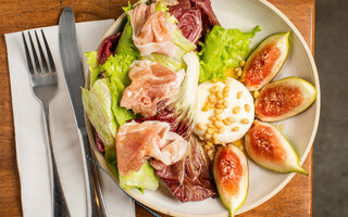 Petros Greek Taverna