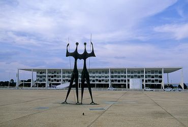 Imagem de destaque para Os Candangos
