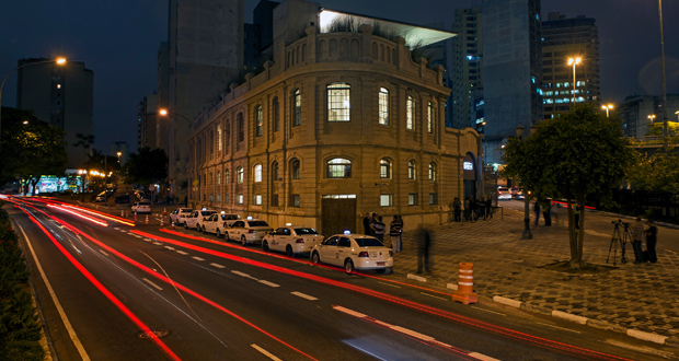 Imagem de destaque para Red Bull Station